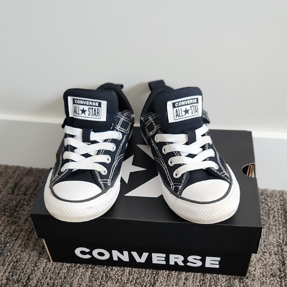 Converse Black and White Canvas Shoes SIZE 1